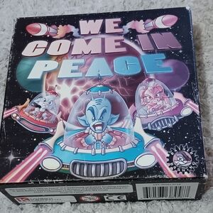 We Come In Peace Board Game 2014 Complete.